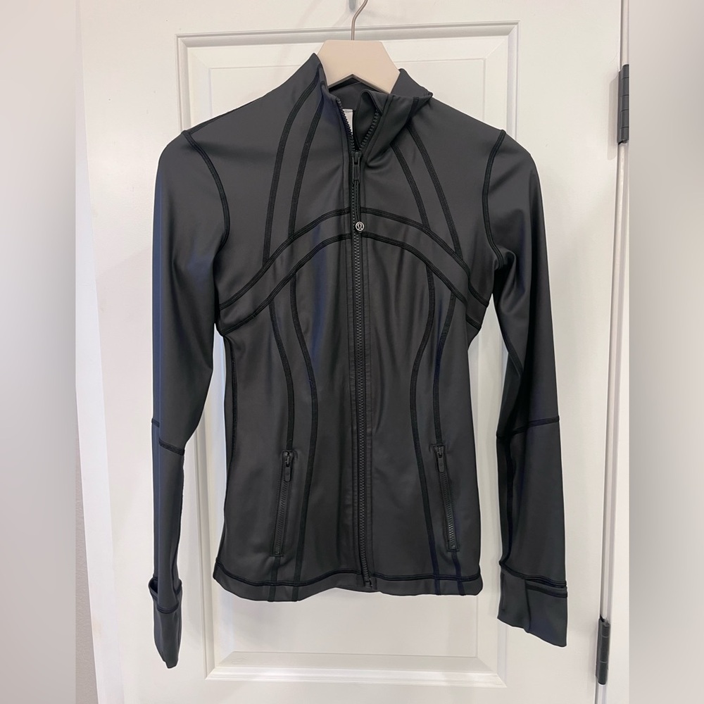 Black lululemon zip up